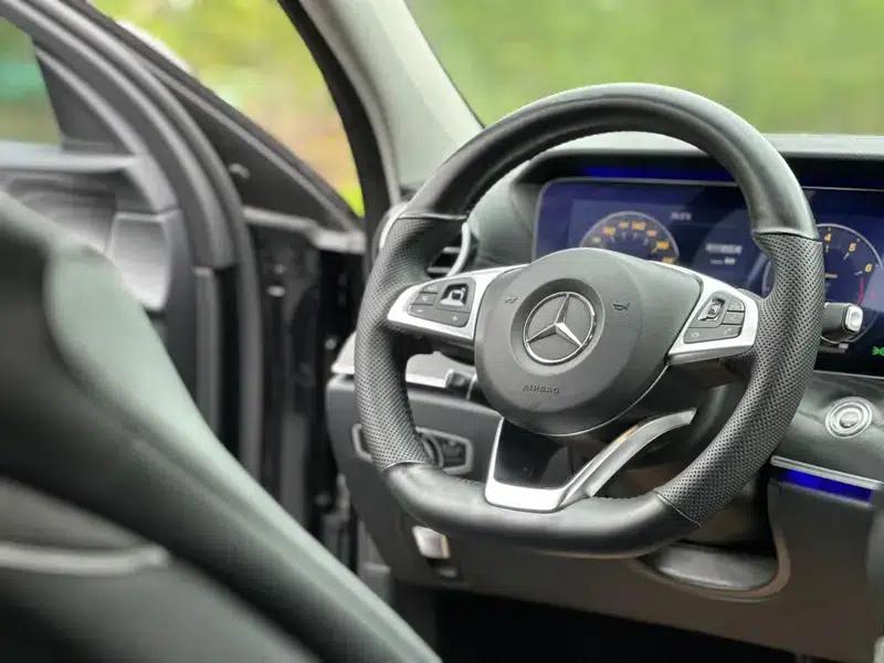 2017 Mercedes-Benz E-Class E 300 L Luxury — миниатюра 16