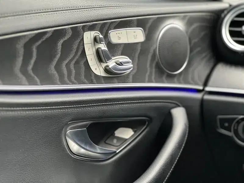 2017 Mercedes-Benz E-Class E 300 L Luxury — миниатюра 19