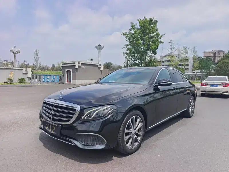 2016 Mercedes-Benz E-Class E 300 L Fashion Edition — миниатюра 1