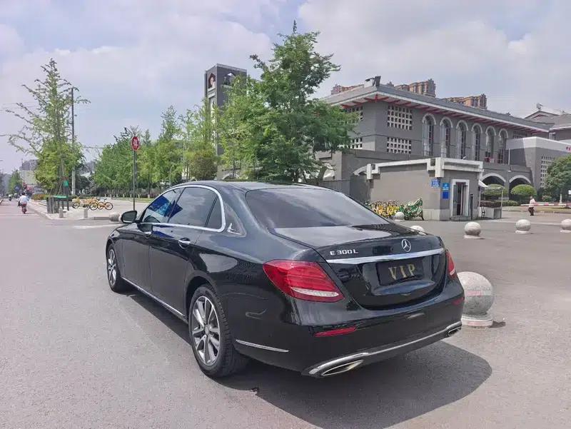 2016 Mercedes-Benz E-Class E 300 L Fashion Edition — миниатюра 4