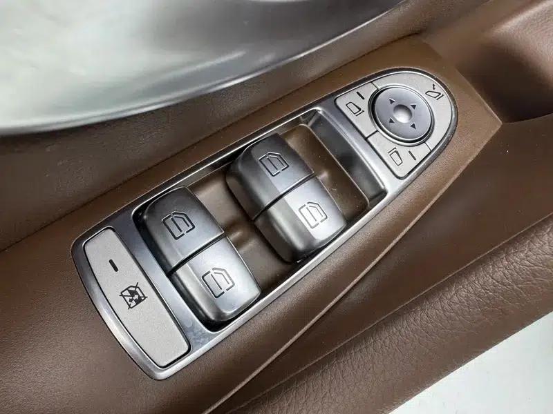 2023 Mercedes-Benz E-Class E 260 L Sedan — миниатюра 26