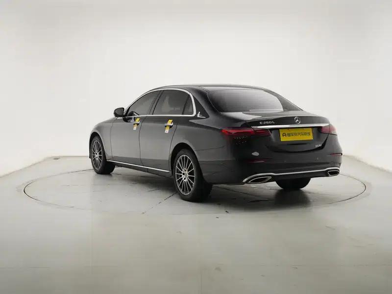 2023 Mercedes-Benz E-Class E 260 L Sedan — миниатюра 5