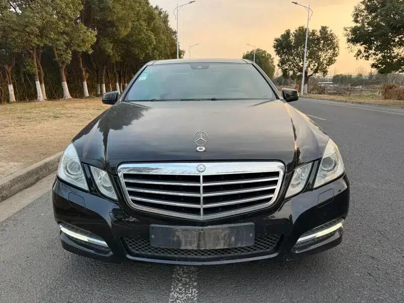 Mercedes-Benz E-Class 2011 E 300 L Luxury Edition — миниатюра 2