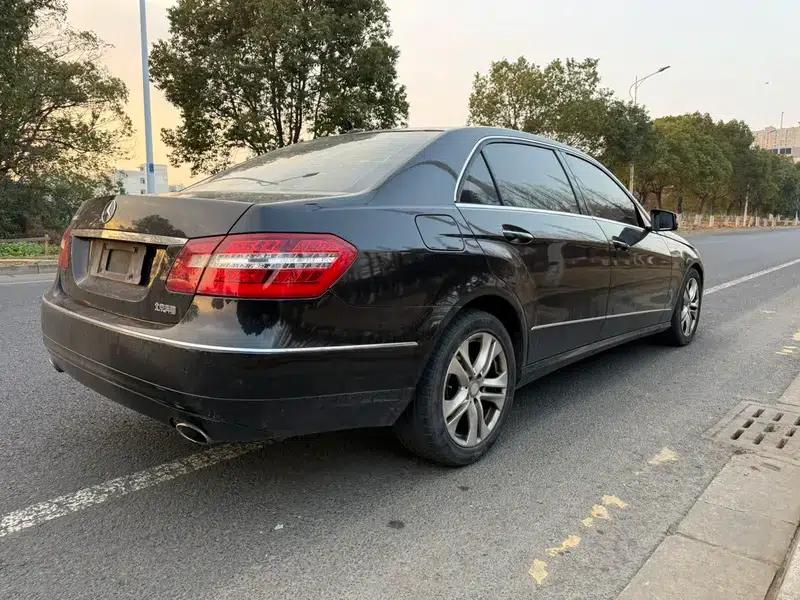 Mercedes-Benz E-Class 2011 E 300 L Luxury Edition — миниатюра 6