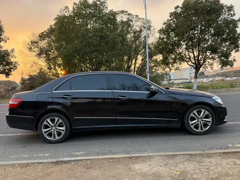 Mercedes-Benz E-Class 2011 E 300 L Luxury Edition — миниатюра 7