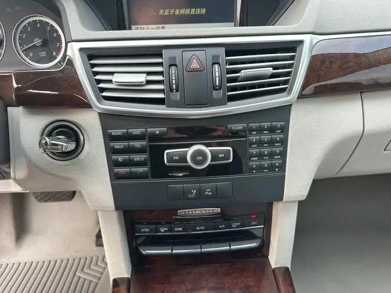 2012 Mercedes-Benz E-Class E 200 L CGI Elegance — миниатюра 13