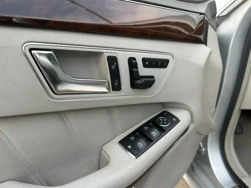 2012 Mercedes-Benz E-Class E 200 L CGI Elegance — миниатюра 28