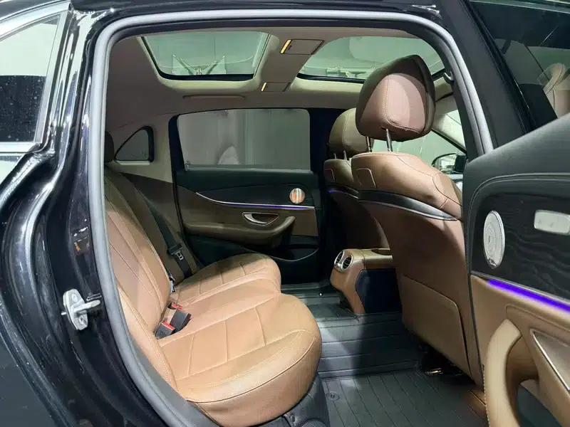 Mercedes-Benz E-Class 2018 Facelift E 300 L Sport Style — миниатюра 11