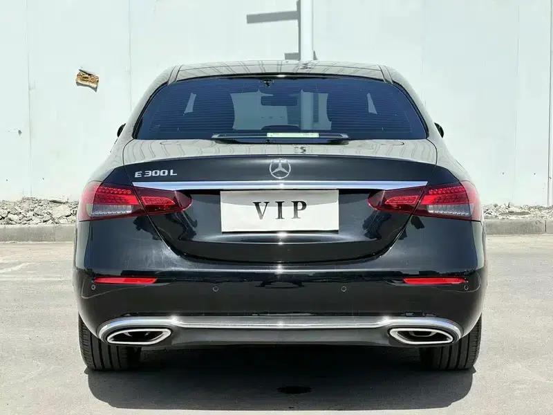 2023 Mercedes-Benz E-Class E 300 L Luxury Sedan — миниатюра 5