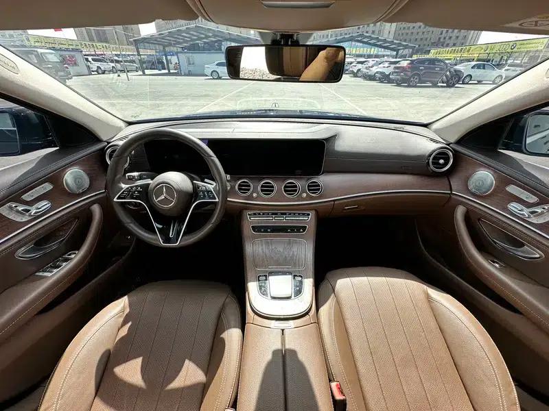 2023 Mercedes-Benz E-Class E 300 L Luxury Sedan — миниатюра 7