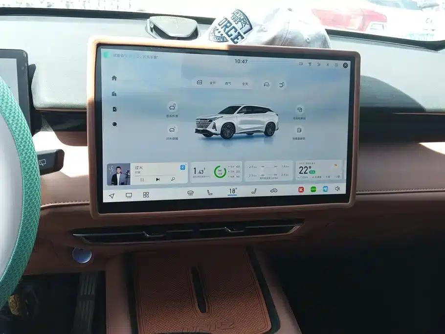 Changan UNI-Z New Energy 2024 Blue Whale Smart Electric iDD 125km Leading Edition — миниатюра 13