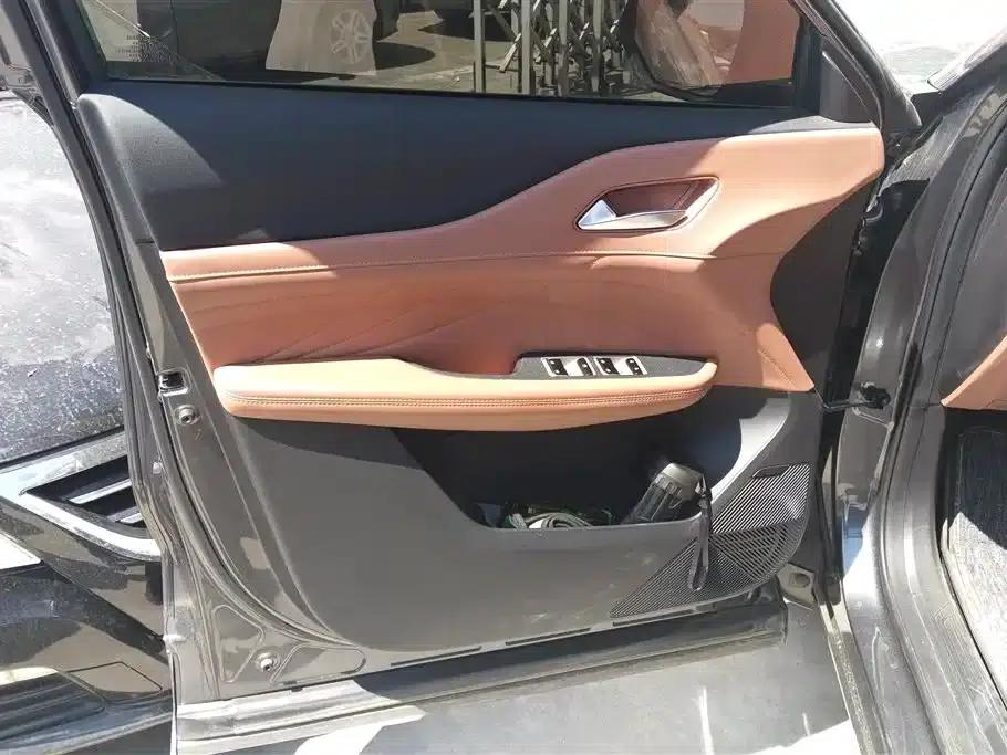 Changan UNI-Z New Energy 2024 Blue Whale Smart Electric iDD 125km Leading Edition — миниатюра 7