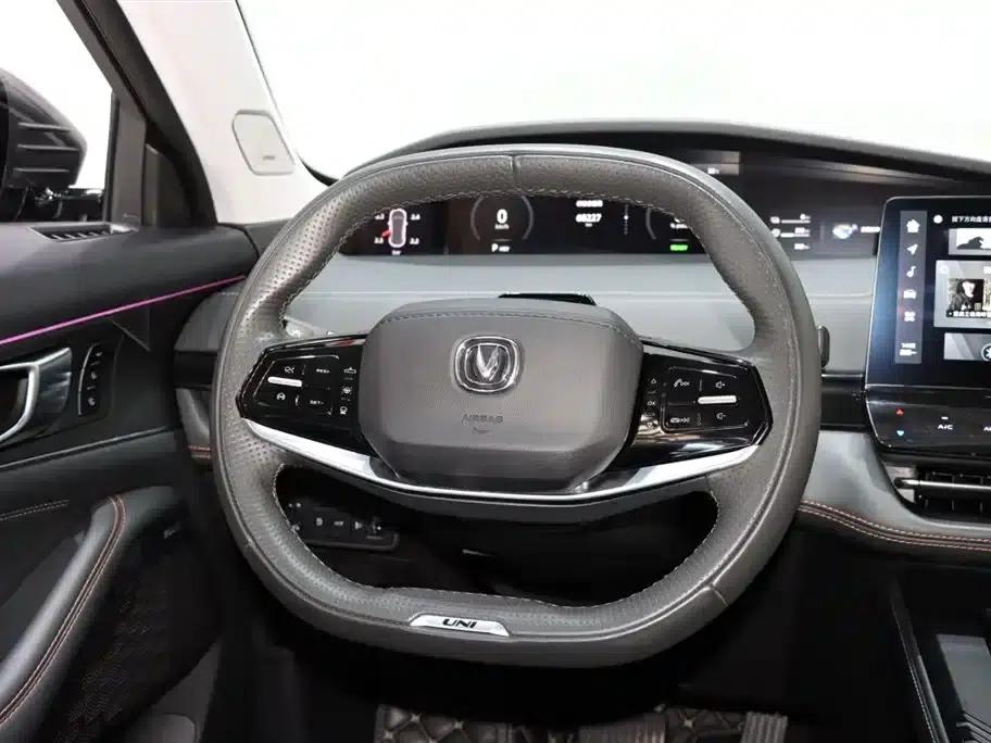 Changan UNI-K Smart Electric iDD 2022 Blue Whale iDD 130km 1.5T Premium Edition — миниатюра 13