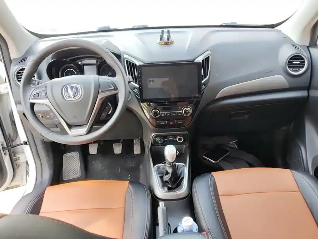 Changan CS15 2016 1.5L Manual Fashion Edition — миниатюра 10