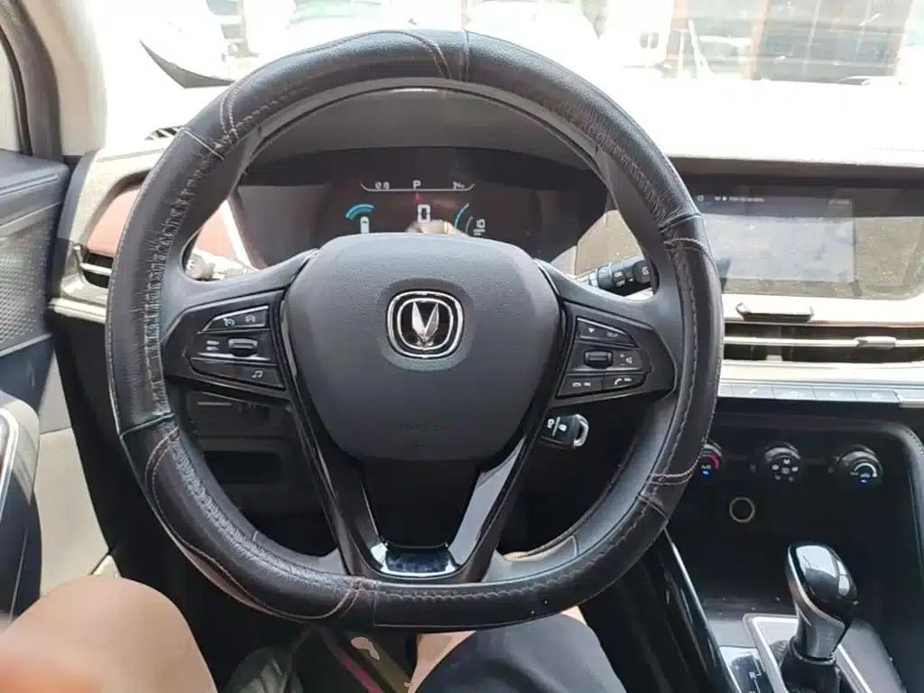 Changan CS15 2019 1.5L Automatic Entry-Level Model (National V Emission Standard) — миниатюра 11