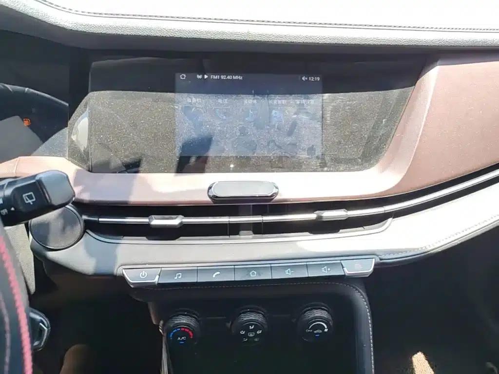 Changan CS15 2019 1.5L Automatic Entry-Level Model (National V Emission Standard) — миниатюра 13