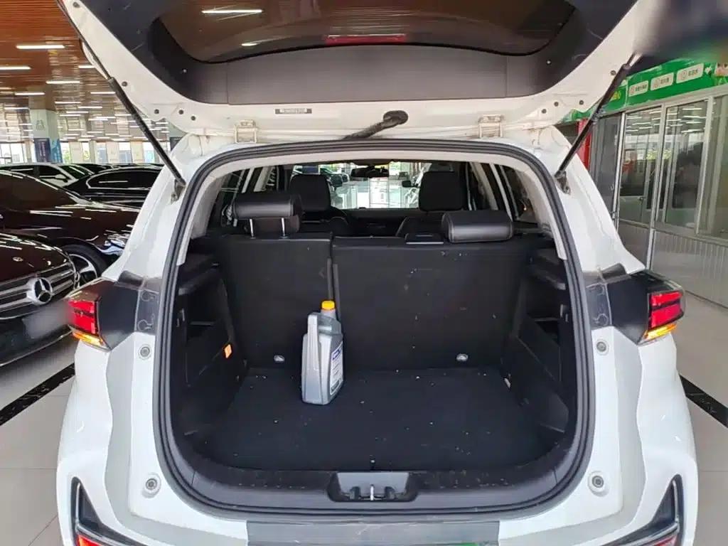 Changan CS15 2019 1.5L Automatic Entry-Level Model (National V Emission Standard) — миниатюра 19