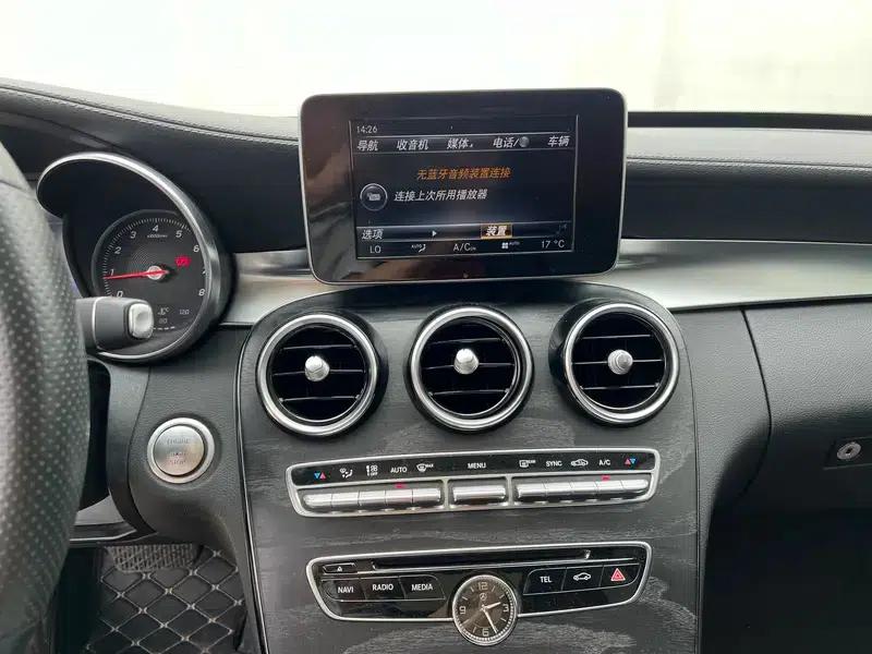 2016 Mercedes-Benz C-Class C 200 L Sport — миниатюра 13
