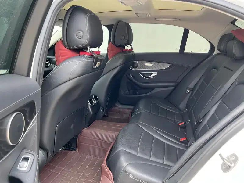 2016 Mercedes-Benz C-Class C 200 L Sport — миниатюра 17
