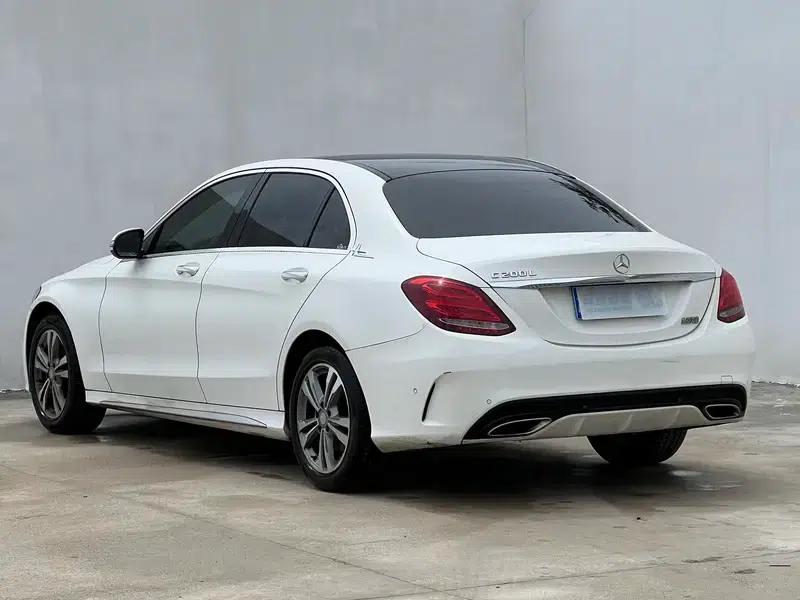 2016 Mercedes-Benz C-Class C 200 L Sport — миниатюра 4