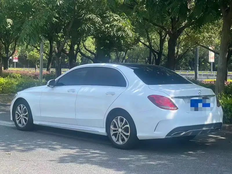 2015 Mercedes-Benz C-Class C 200 L Sport — миниатюра 4