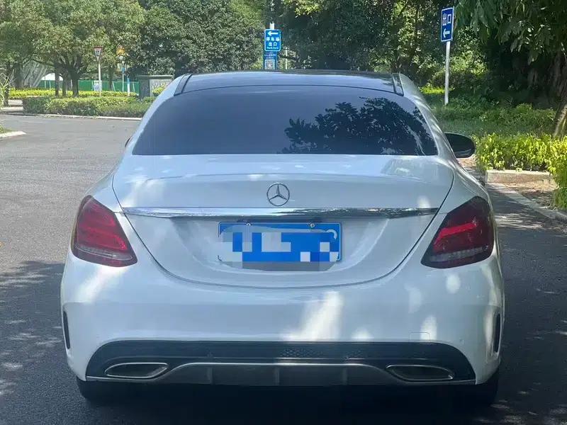 2015 Mercedes-Benz C-Class C 200 L Sport — миниатюра 5