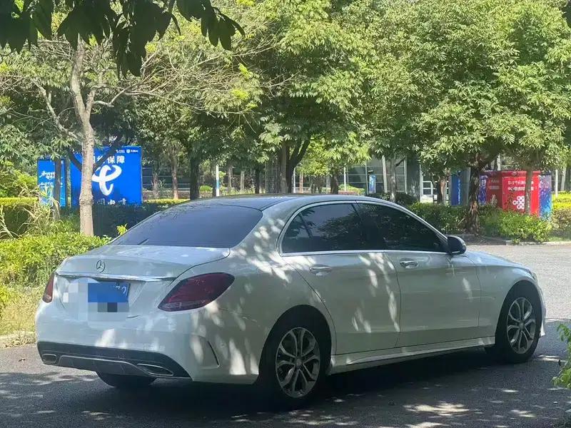 2015 Mercedes-Benz C-Class C 200 L Sport — миниатюра 6