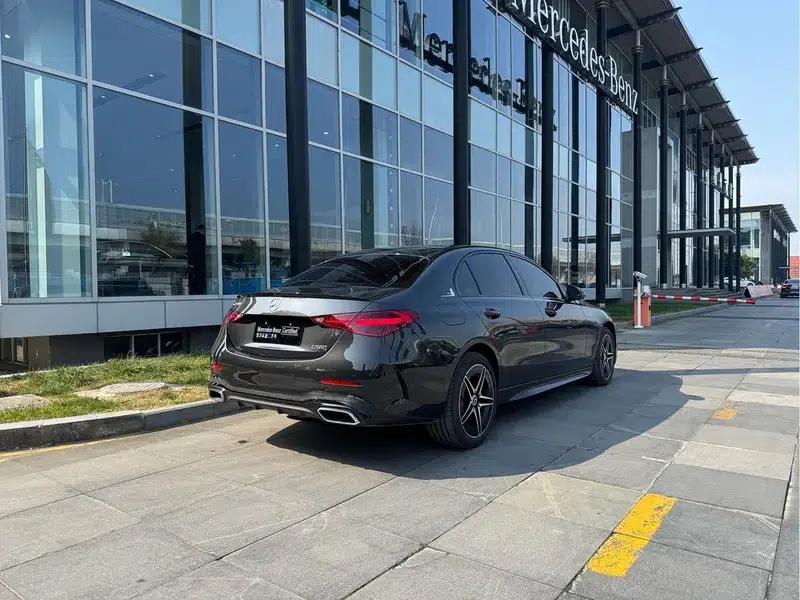 2025 Mercedes-Benz C-Class C 260 L Midnight Sport Edition — миниатюра 2