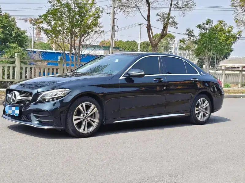 Mercedes-Benz C-Class 2020 Facelift C 200 L Fashion Model — миниатюра 1