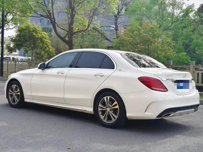 2016 Mercedes-Benz C-Class C 200 L Sport — миниатюра 4