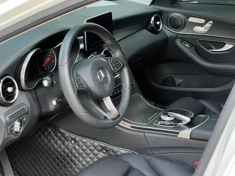 2016 Mercedes-Benz C-Class C 200 L Sport — миниатюра 17