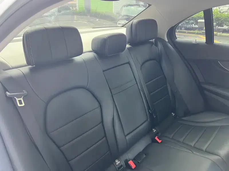 2016 Mercedes-Benz C-Class C 200 L Sport — миниатюра 21