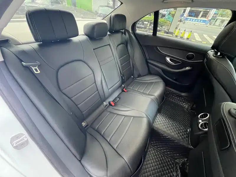 2016 Mercedes-Benz C-Class C 200 L Sport — миниатюра 25