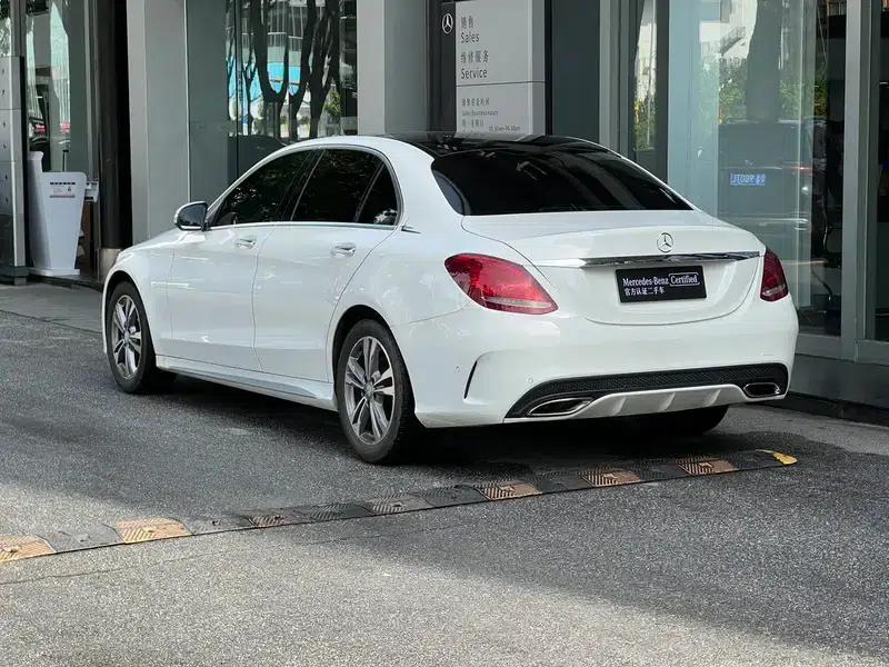 2016 Mercedes-Benz C-Class C 200 L Sport — миниатюра 4