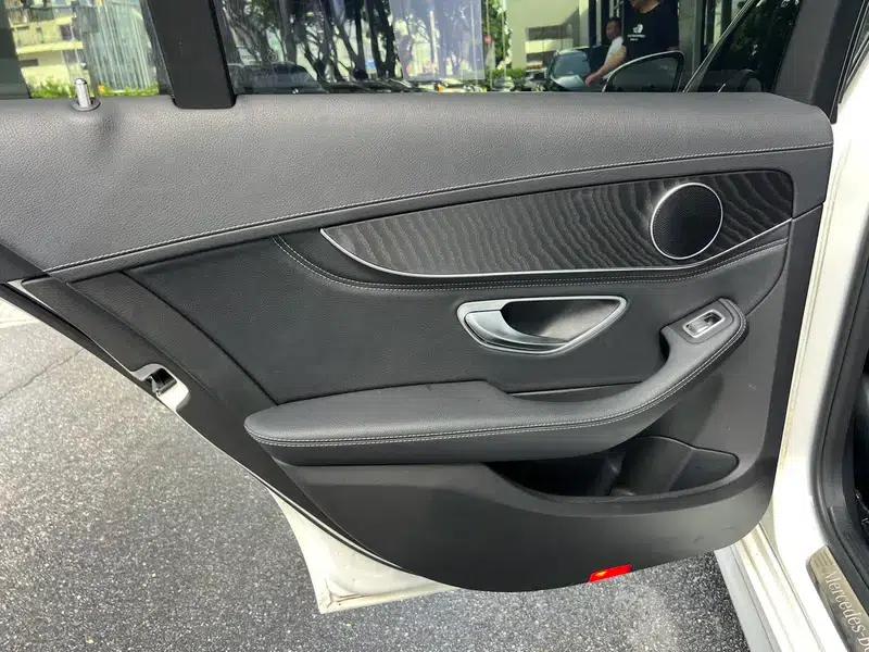 2016 Mercedes-Benz C-Class C 200 L Sport — миниатюра 8