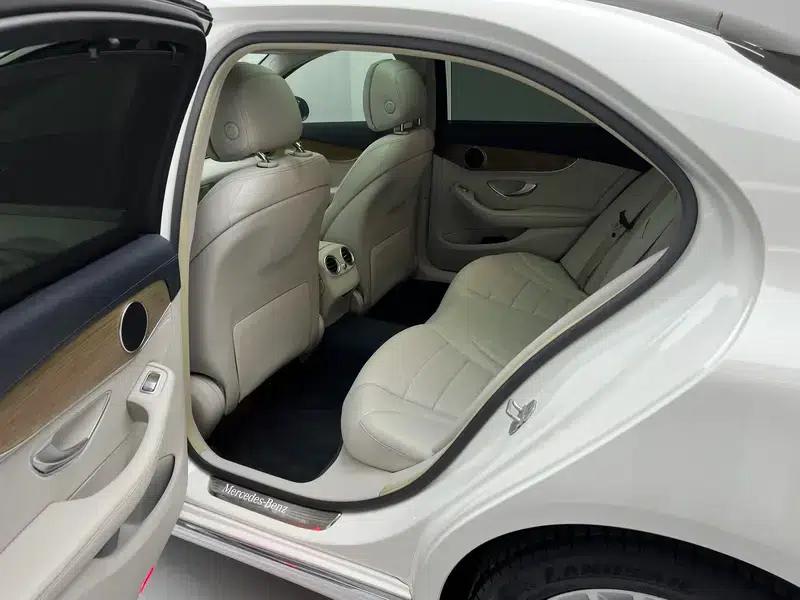2015 Mercedes-Benz C-Class C 200 L — миниатюра 18