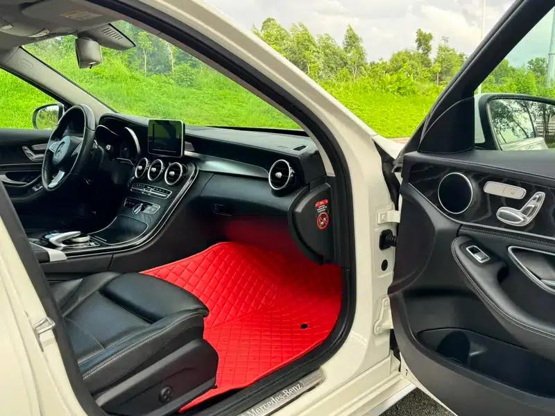 2018 Mercedes-Benz C-Class C 200 L Sport Edition — миниатюра 13
