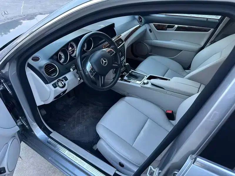 Mercedes-Benz C-Class 2013 C 260 CGI Fashion Model — миниатюра 8