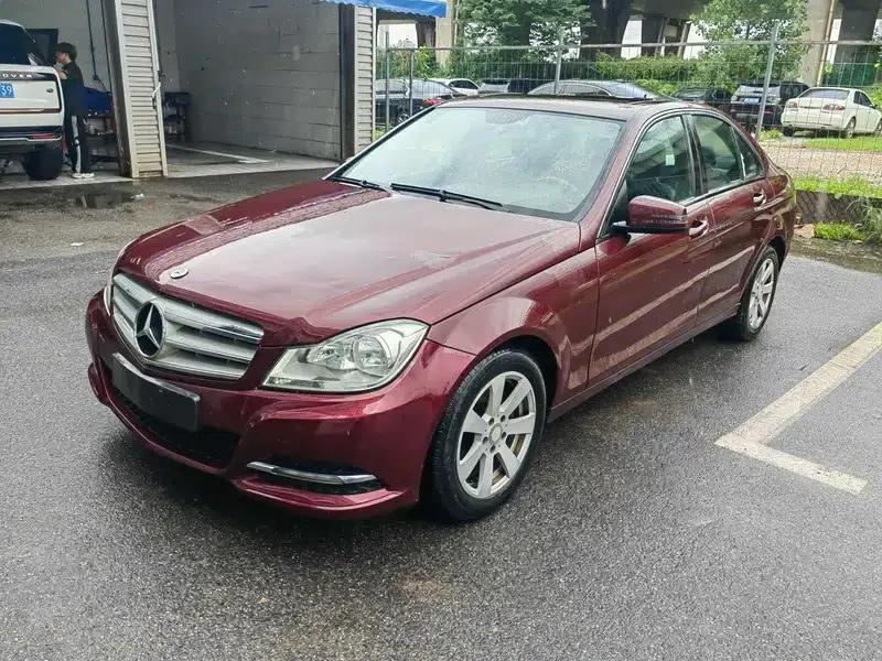 Mercedes-Benz C-Class 2013 C 180 CGI Classic — миниатюра 1