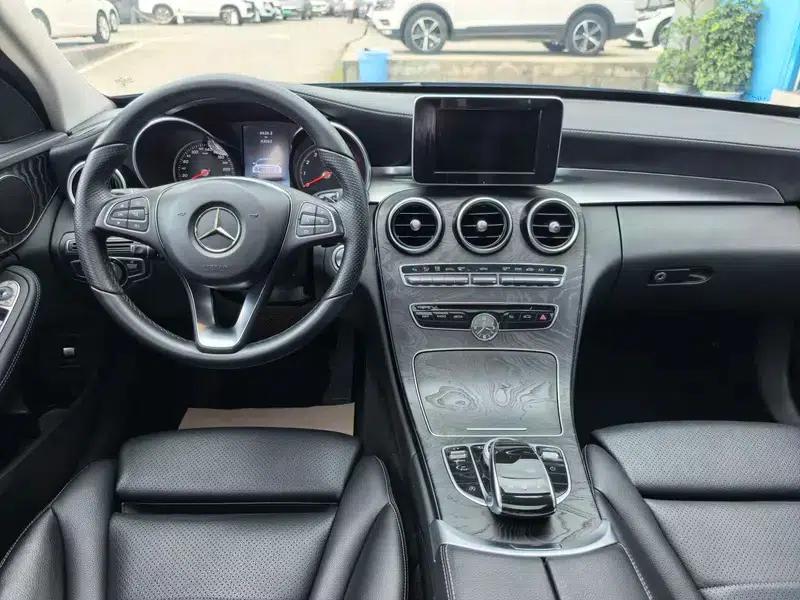 2015 Mercedes-Benz C-Class C 180 L Sport — миниатюра 13