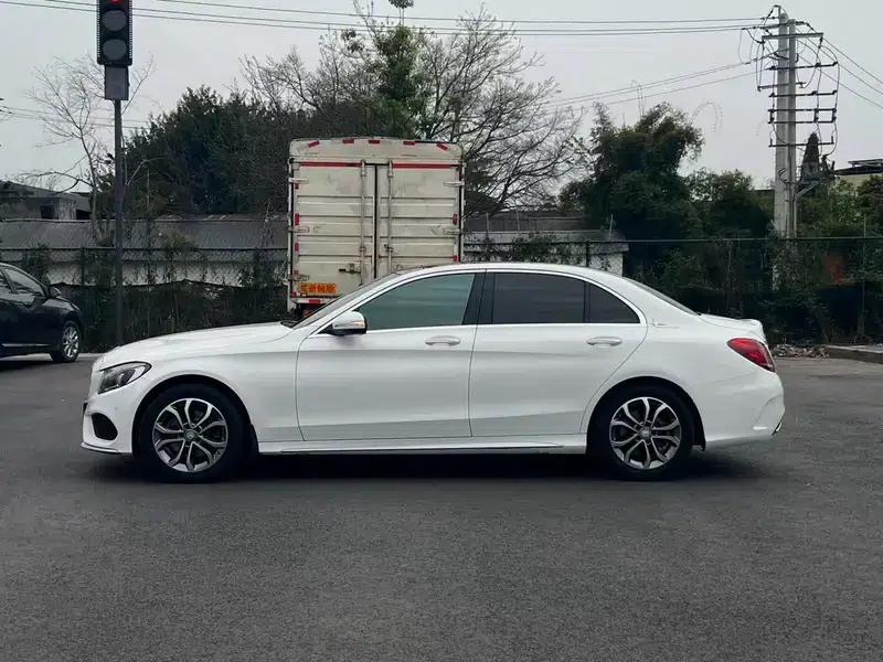 Mercedes-Benz C-Class 2015 Facelift C 200 L Sport — миниатюра 4