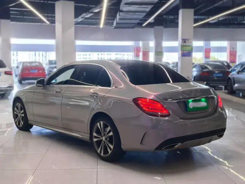 2016 Mercedes-Benz C-Class C 200 L Sport — миниатюра 3