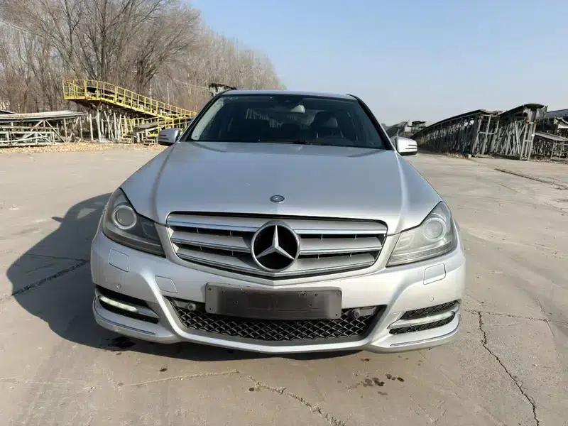 Mercedes-Benz C-Class 2011 C 200 CGI Fashion Model — миниатюра 2