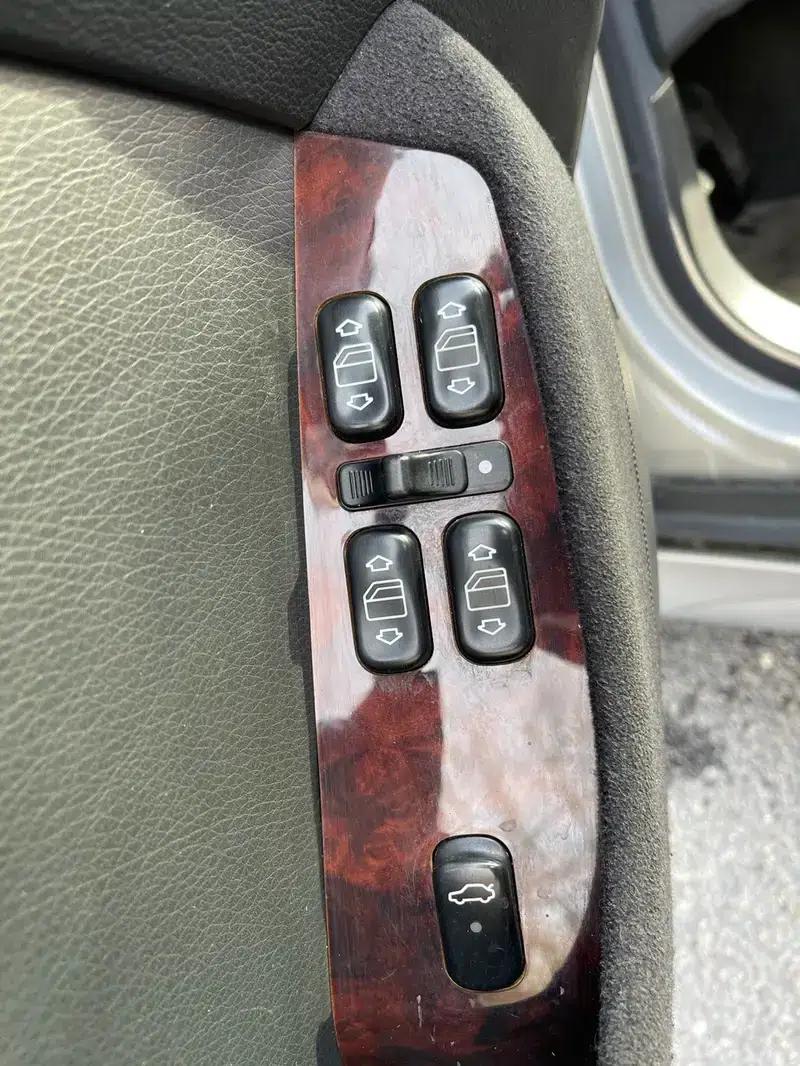 Mercedes-Benz S-Class 2000 5.0L Automatic 4WD 4-seater (Parallel Import) — миниатюра 15