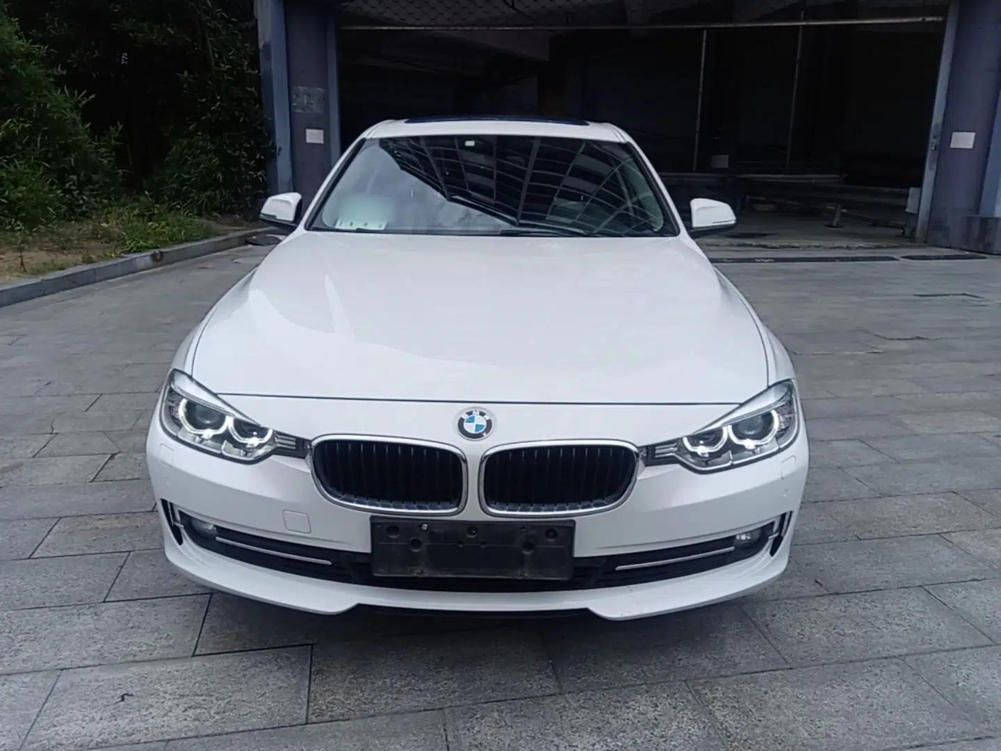 BMW 3 Series 2014 320Li Fashion Model — миниатюра 2