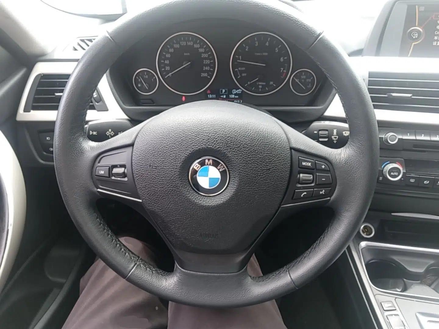 BMW 3 Series 2014 320Li Fashion Model — миниатюра 13