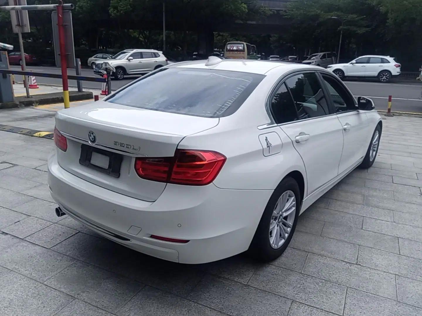 BMW 3 Series 2014 320Li Fashion Model — миниатюра 6