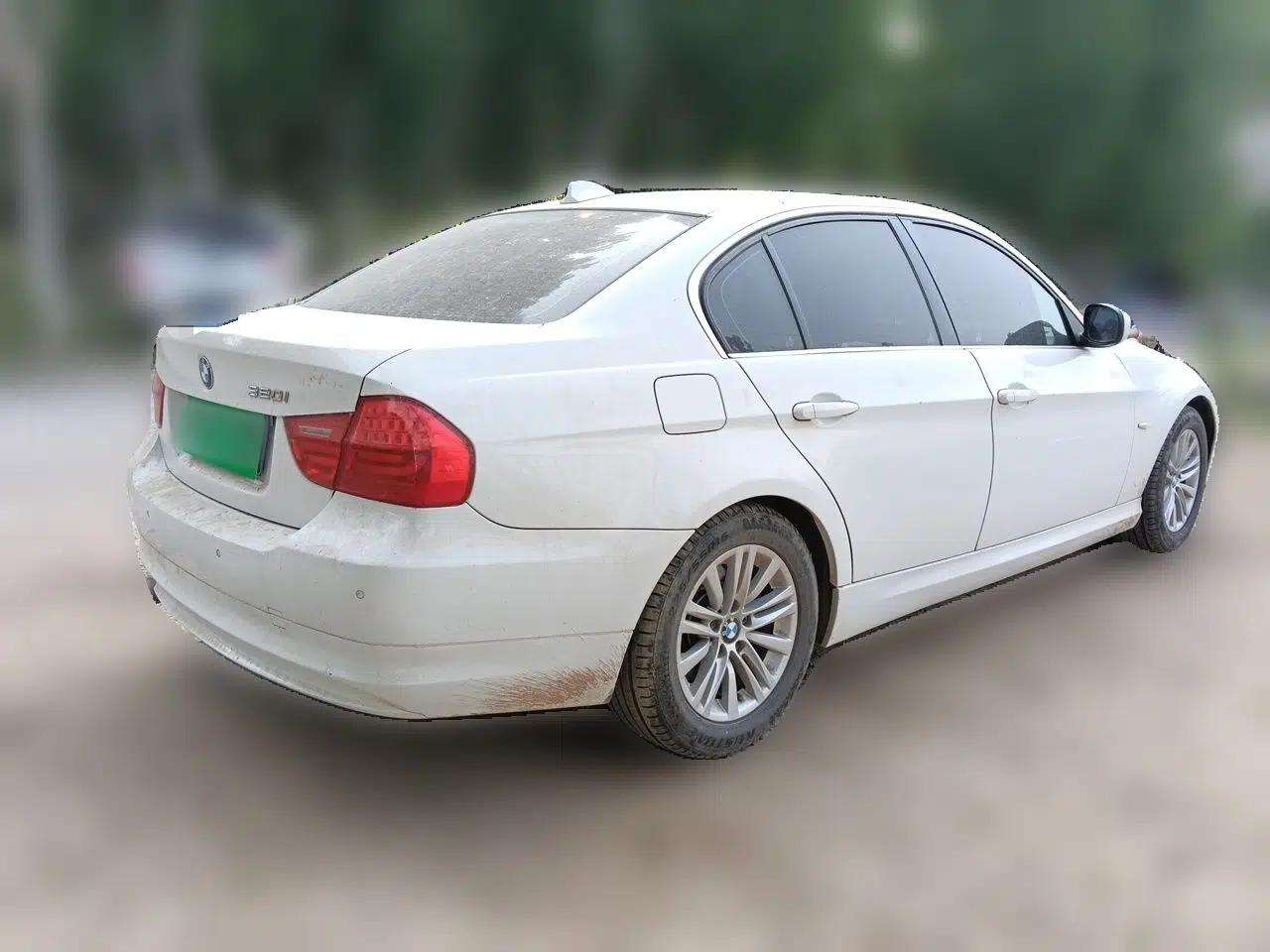 BMW 3 Series 2012 320i Sport Edition — миниатюра 6