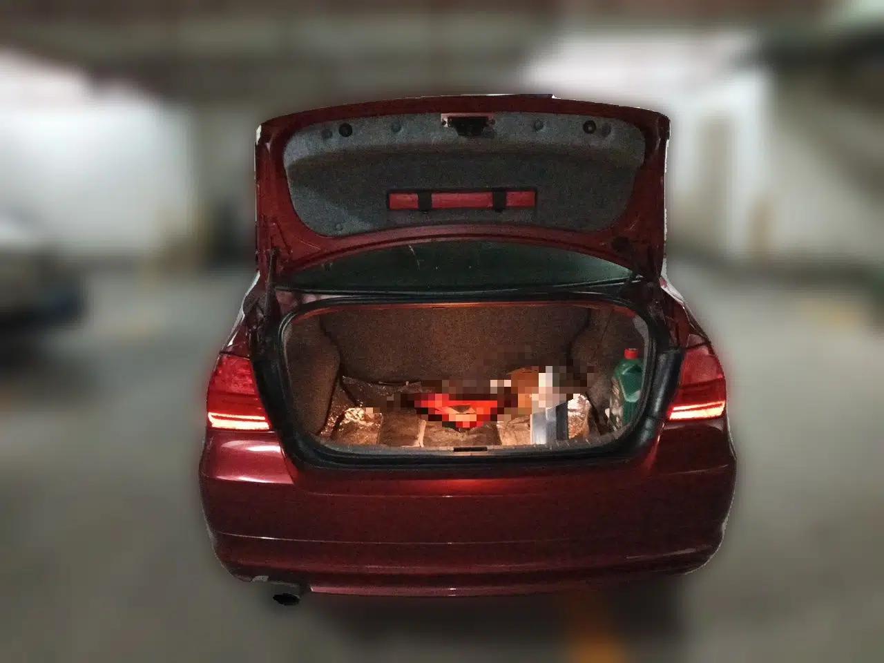 BMW 3 Series 2009 318i Leading Model — миниатюра 19