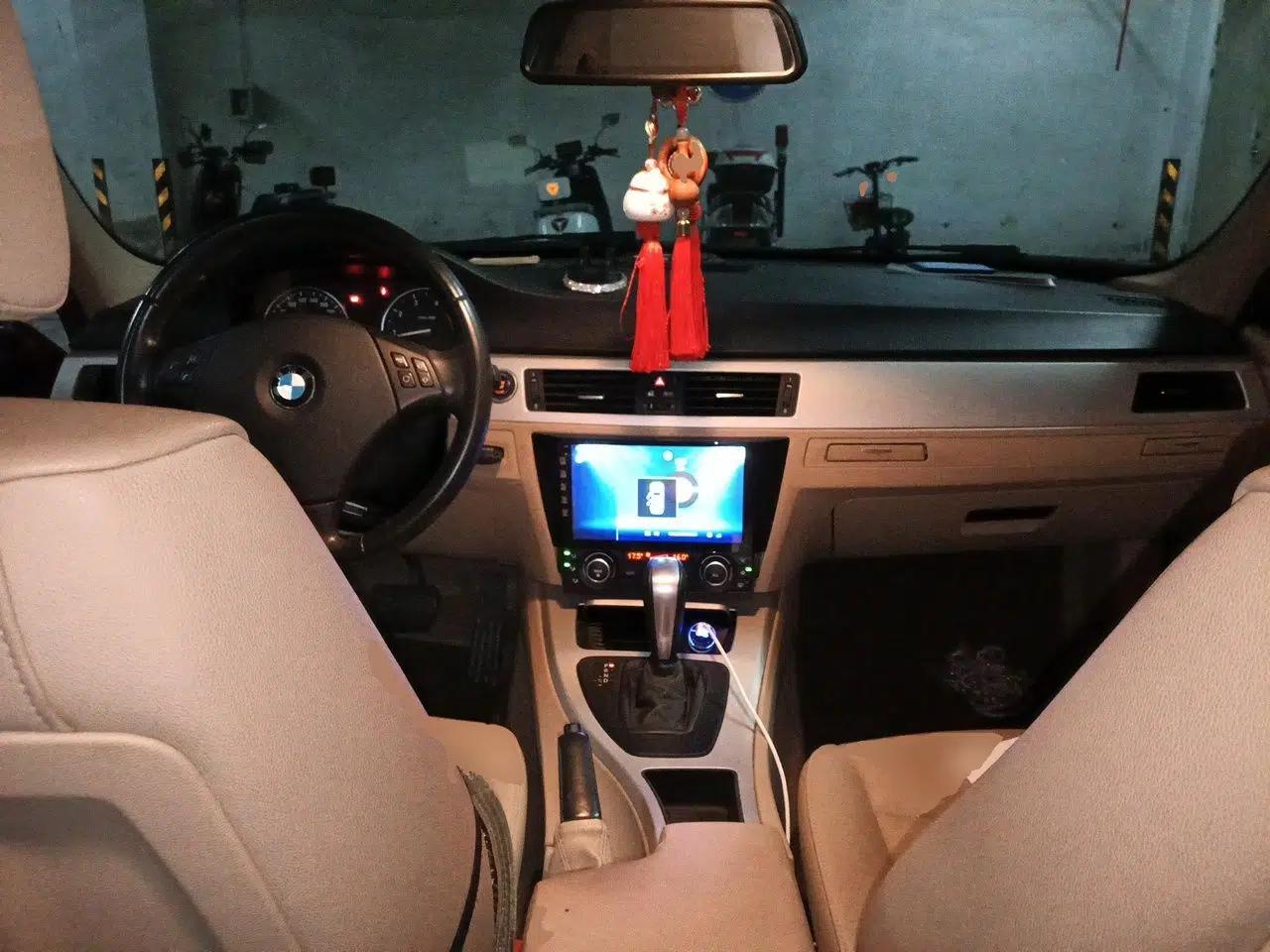 BMW 3 Series 2009 318i Leading Model — миниатюра 9